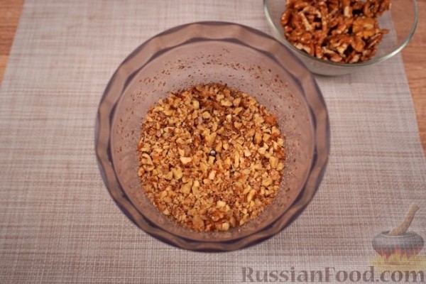 Сарагли с заварным кремом и персиками