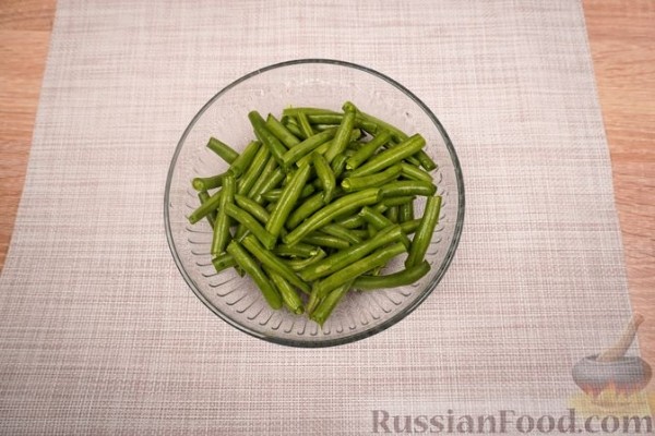 Говядина, тушенная с овощами и стручковой фасолью