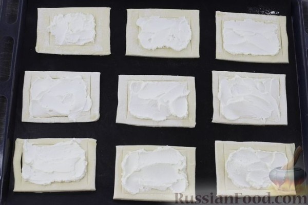 Слойки с креветками