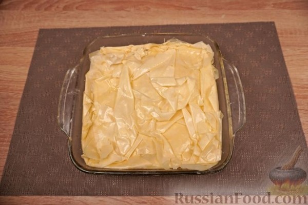 Манитаропита (грибной пирог с фетой и луком)