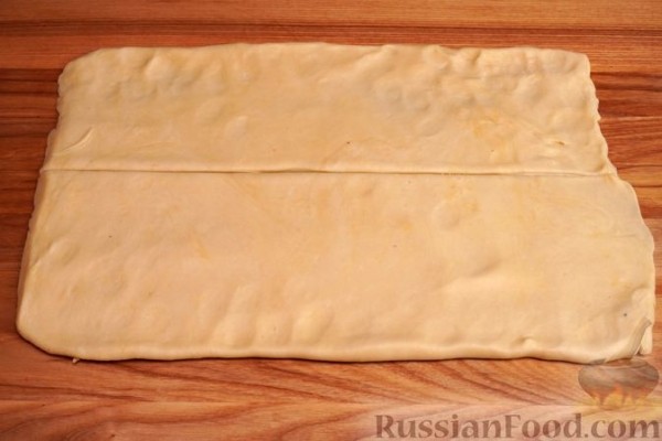 Пирожки-треугольники из рубленого теста на пиве, с курицей