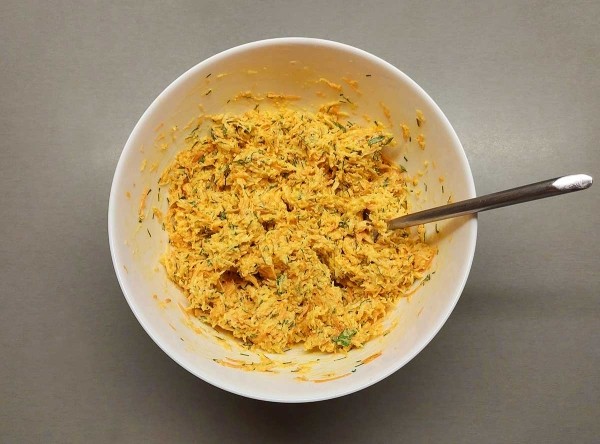 Шарики из сыра и моркови