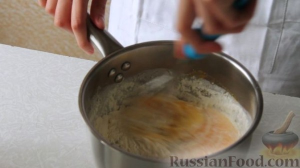 Французский тарт с клубничным пюре