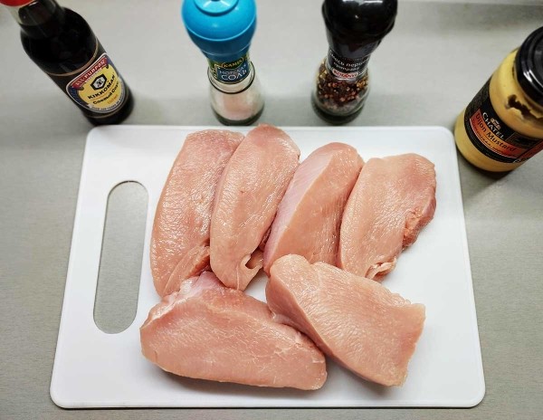 Стейки индейки на сковороде