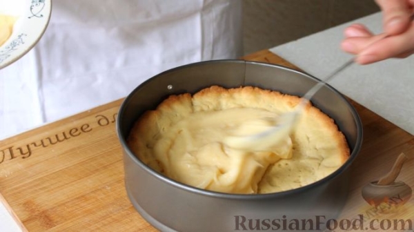 Французский тарт с клубничным пюре