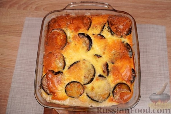 Запеканка из баклажанов с куриным фаршем и брынзой