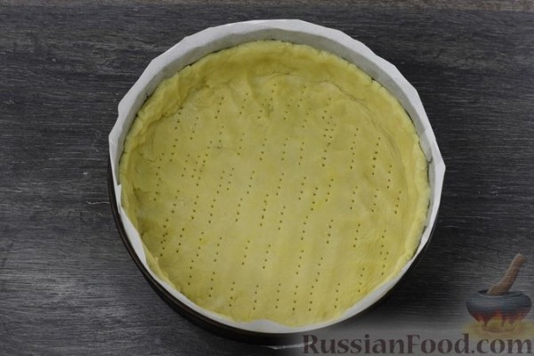 Тарт с творожной начинкой и персиками