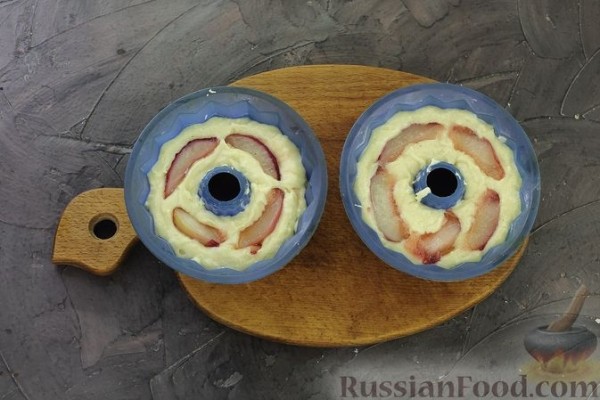 Кекс с нектаринами