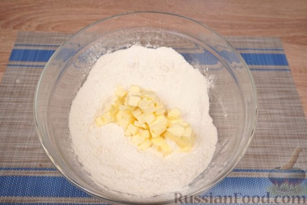 Плесняк  (скубанец) с персиками