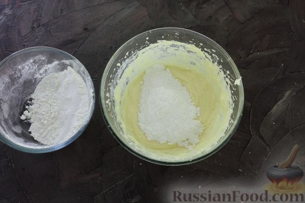 Кекс с нектаринами