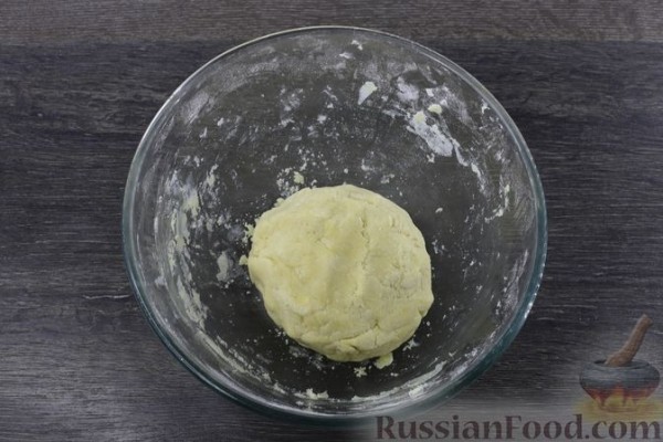 Тарт с творожной начинкой и персиками