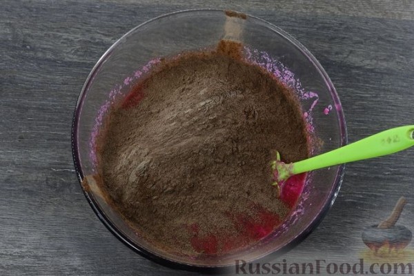 Шоколадный кекс со свёклой