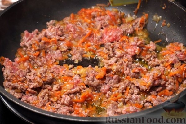 Пирожки-треугольники из рубленого теста на пиве, с курицей