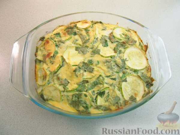 Запеканка из кабачков, шпината и феты