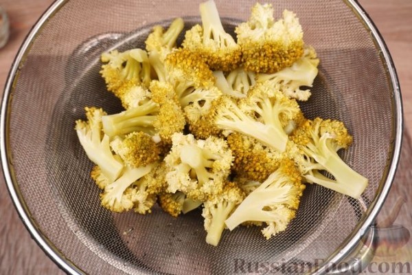 Брокколи, тушенная с мясом