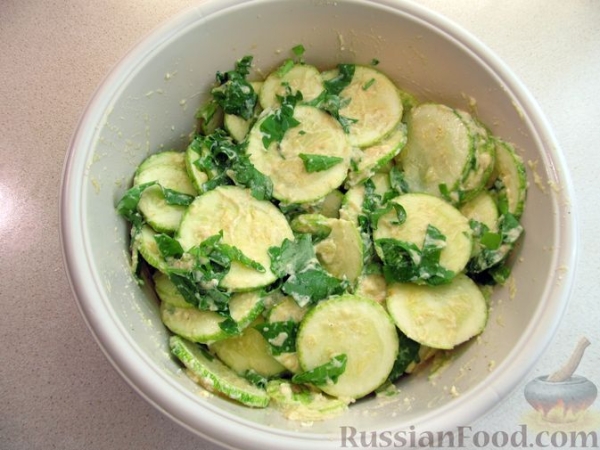 Запеканка из кабачков, шпината и феты