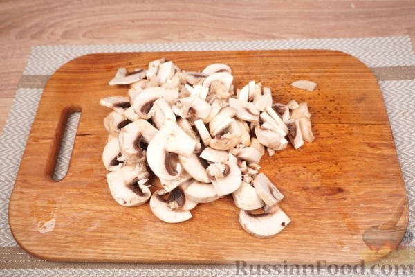 Жареные грибы с брокколи