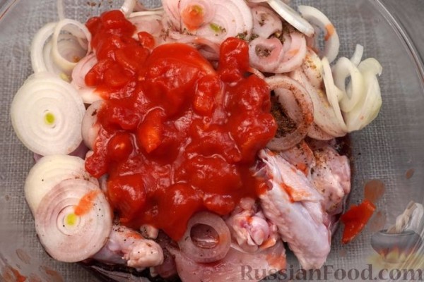 Куриные крылышки, запечённые в красном вине
