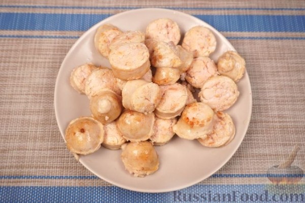 Купаты, тушенные с луком