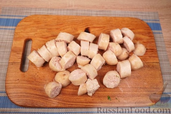 Купаты, тушенные с луком