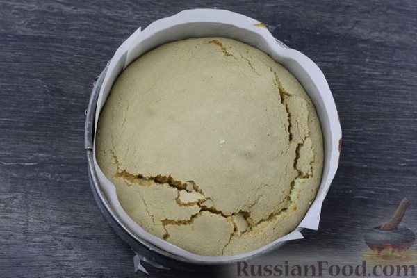 Шарлотка с виноградом