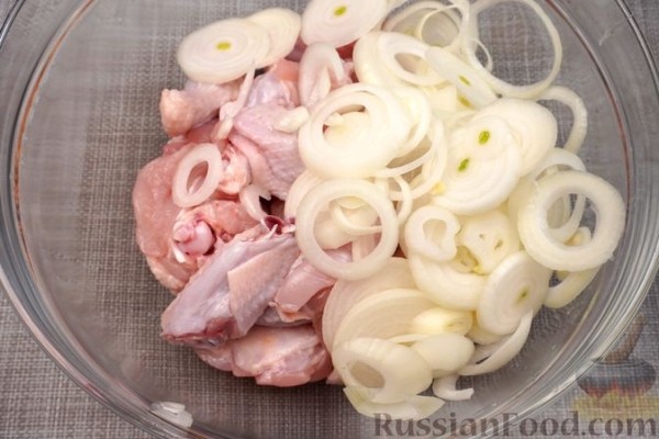 Куриные крылышки, запечённые в красном вине