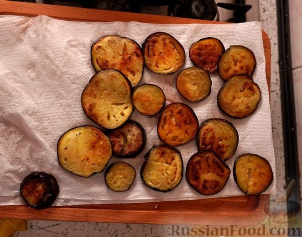Запеканка из баклажанов с куриным фаршем и брынзой