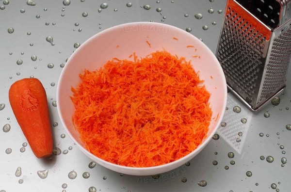 Шарики из сыра и моркови