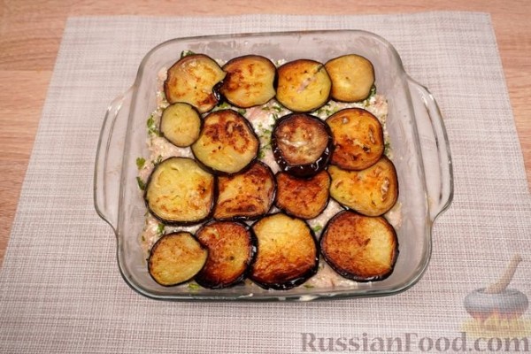 Запеканка из баклажанов с куриным фаршем и брынзой