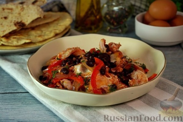 Шакшука с креветками
