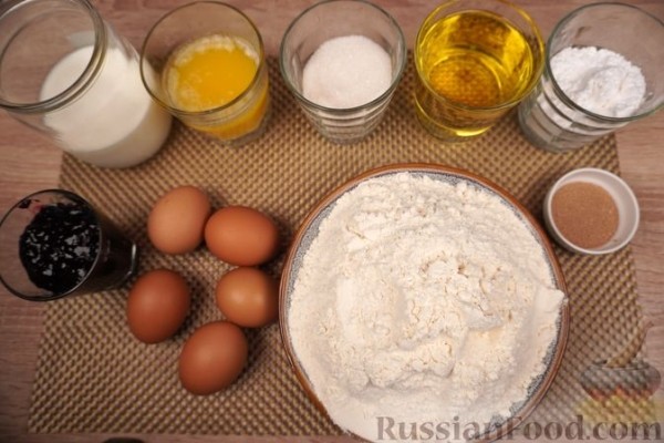 Дрожжевые пончики с вареньем