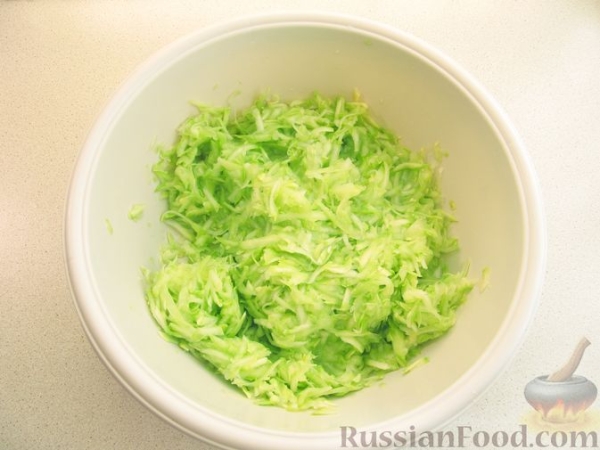 Пирог из кабачков с сыром