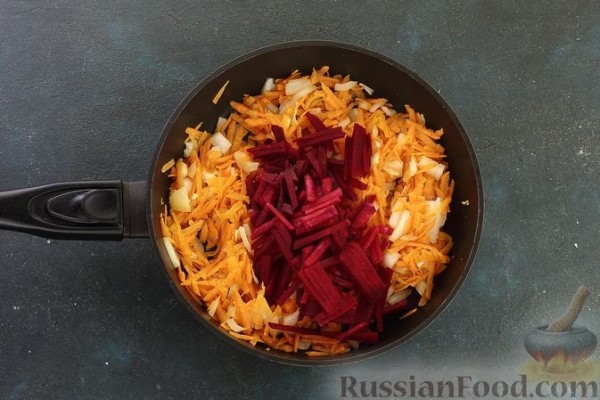 Постный борщ с пекинской капустой и грибами