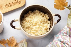 Булочка с посыпкой