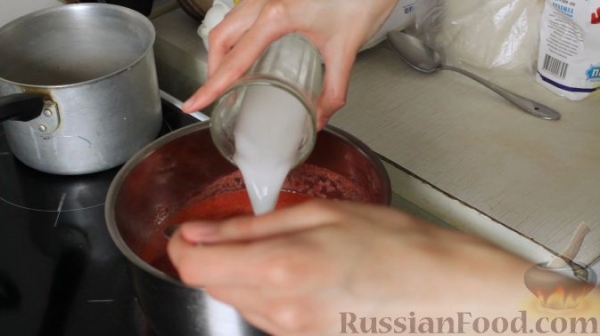 Французский тарт с клубничным пюре