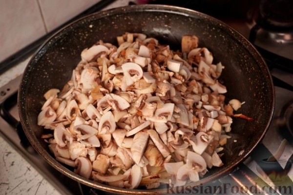 Манитаропита (грибной пирог с фетой и луком)