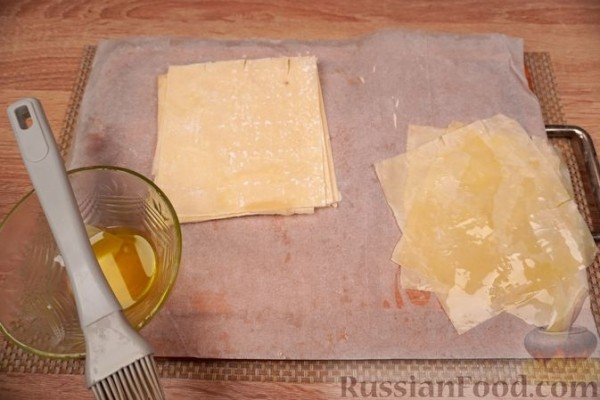 Закусочные корзинки из теста фило с грибами, фетой и томатами