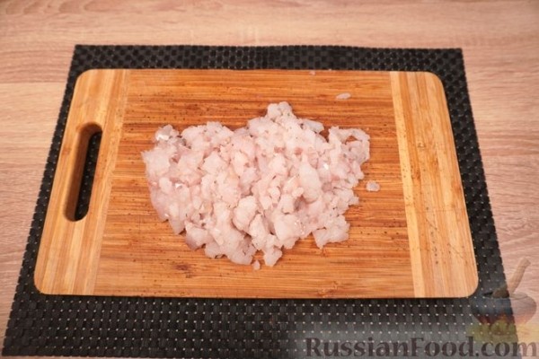 Карп, фаршированный свёклой и яйцами