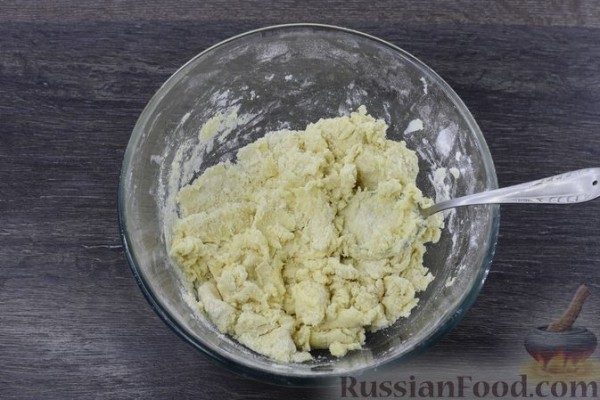 Тарт с творожной начинкой и персиками