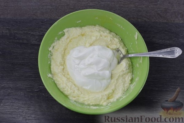 Тарт с творожной начинкой и персиками