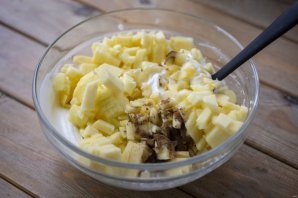 Тертый пирог с яблоками