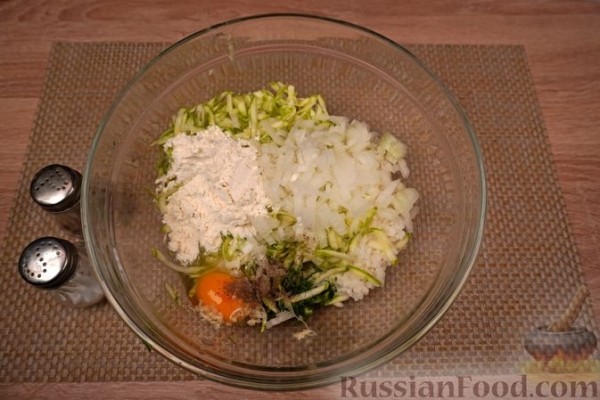 Кабачковые оладьи с рисом