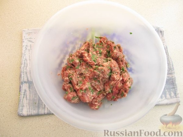 Рулетики из кабачковых блинов с мясным фаршем (в духовке)