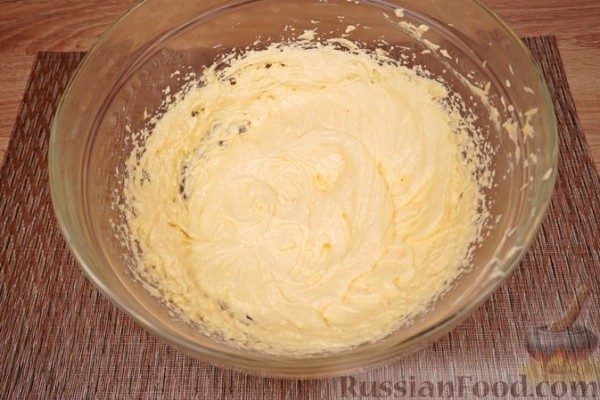 Кекс с маком, цедрой и лимонной пропиткой