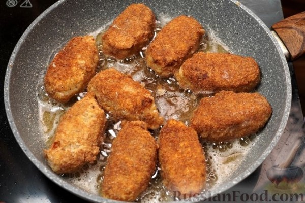 Рисовые зразы с фаршем и сырной начинкой