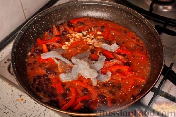 Шакшука с креветками