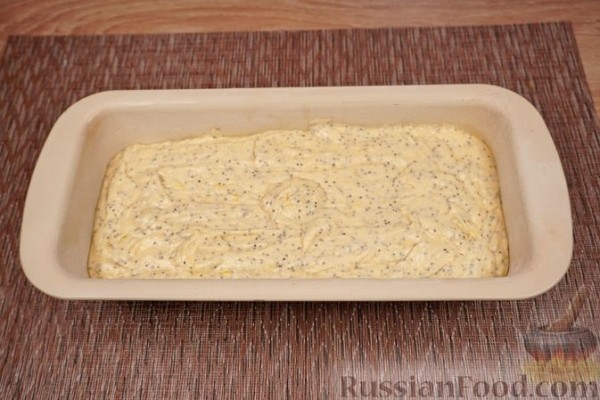 Кекс с маком, цедрой и лимонной пропиткой
