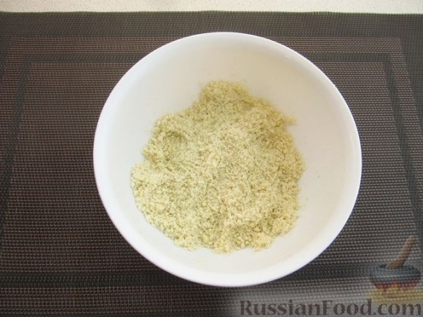 Заливной миндальный пирог с яйцами и зелёным луком (без муки)