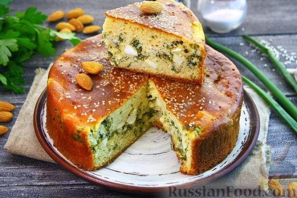 Заливной миндальный пирог с яйцами и зелёным луком (без муки)