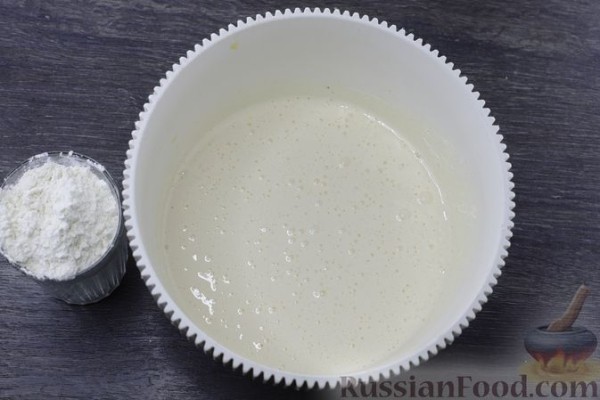Шарлотка с виноградом